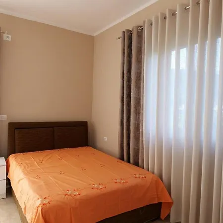 Mesi Bridge By River * Boks