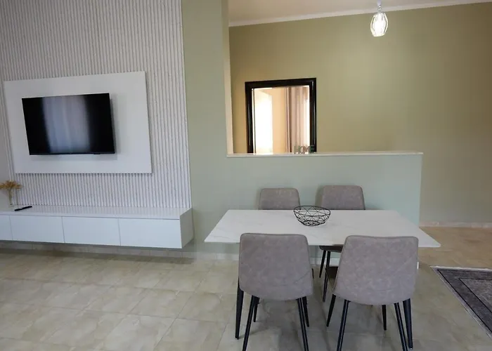 Mesi Bridge By River 别墅 *